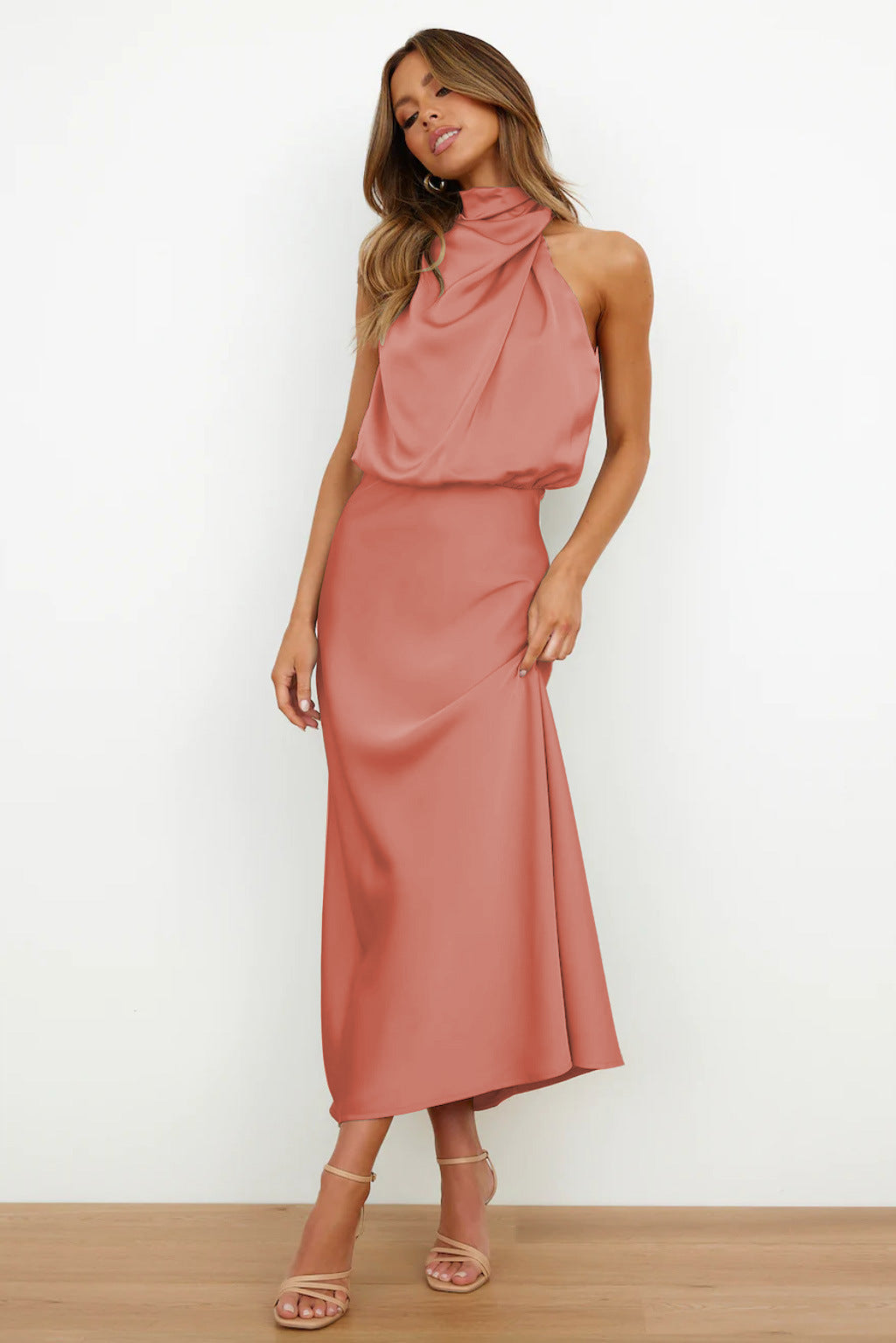 Vestido Capas Sahara Fluido Beige