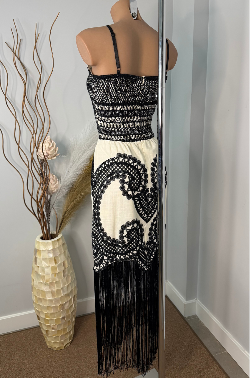 Vestido Largo Arte Crochet con Flecos