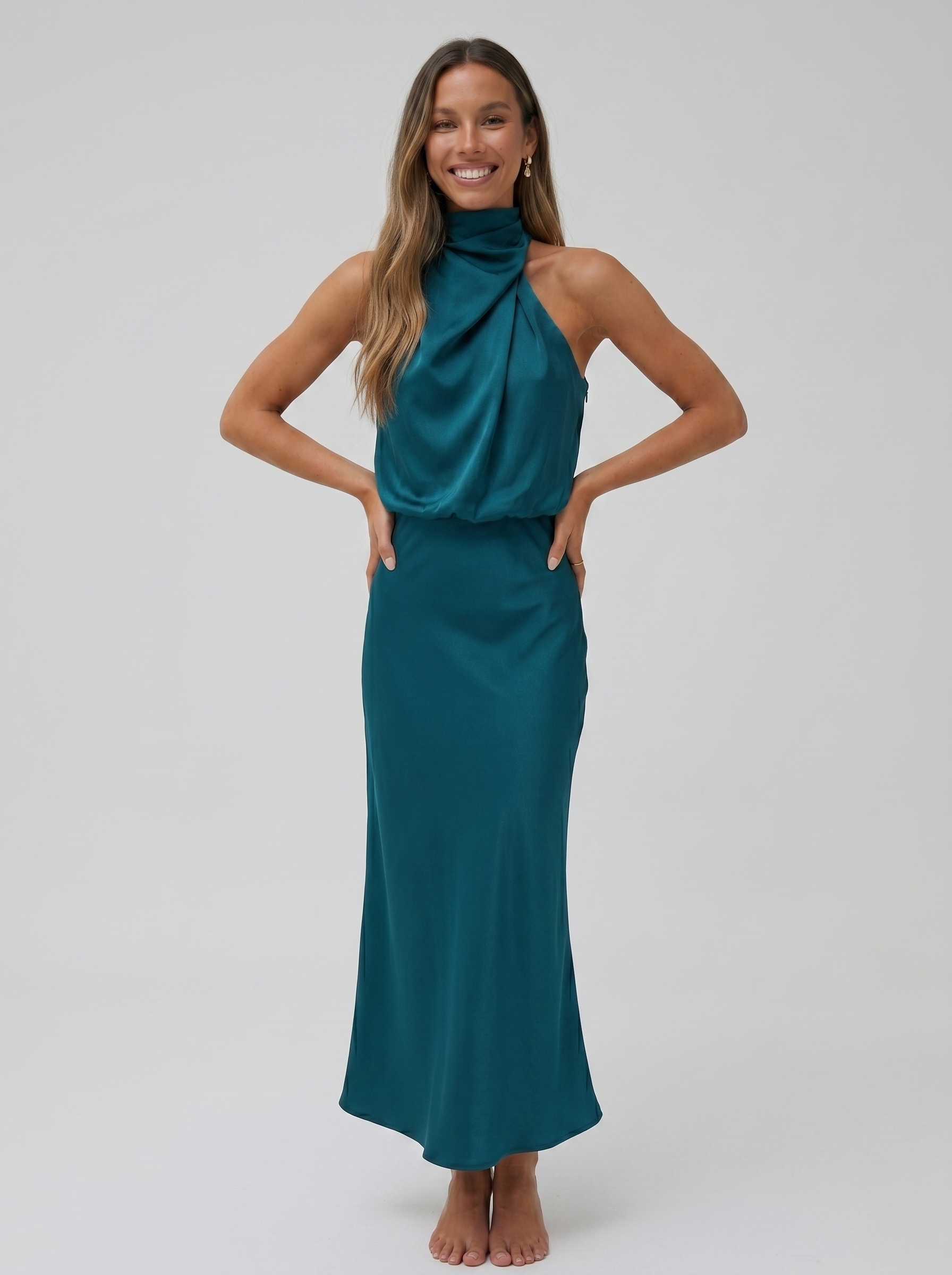 Vestido Halo largo con cuello halter
