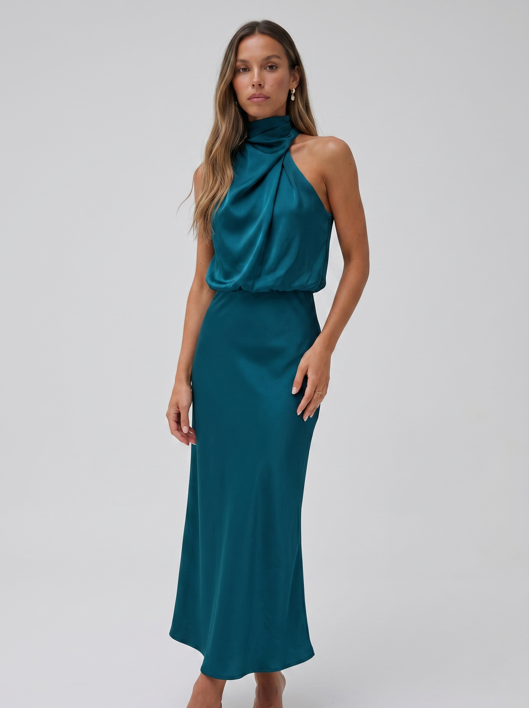 Vestido Halo largo con cuello halter