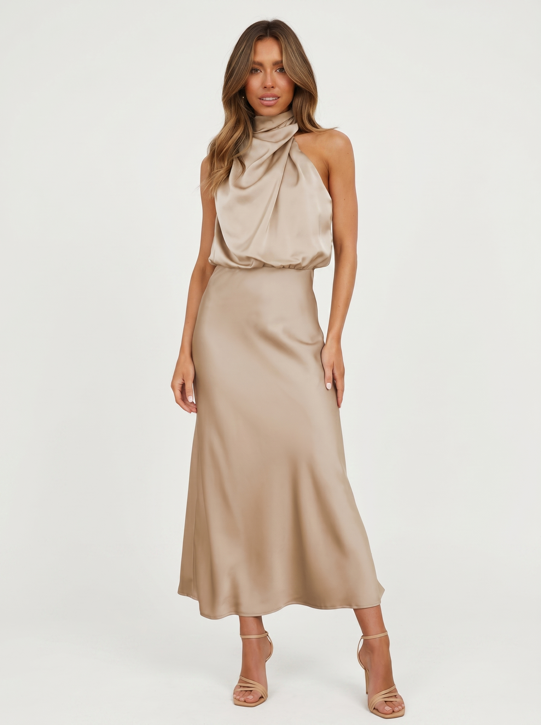 Vestido Halo largo con cuello halter