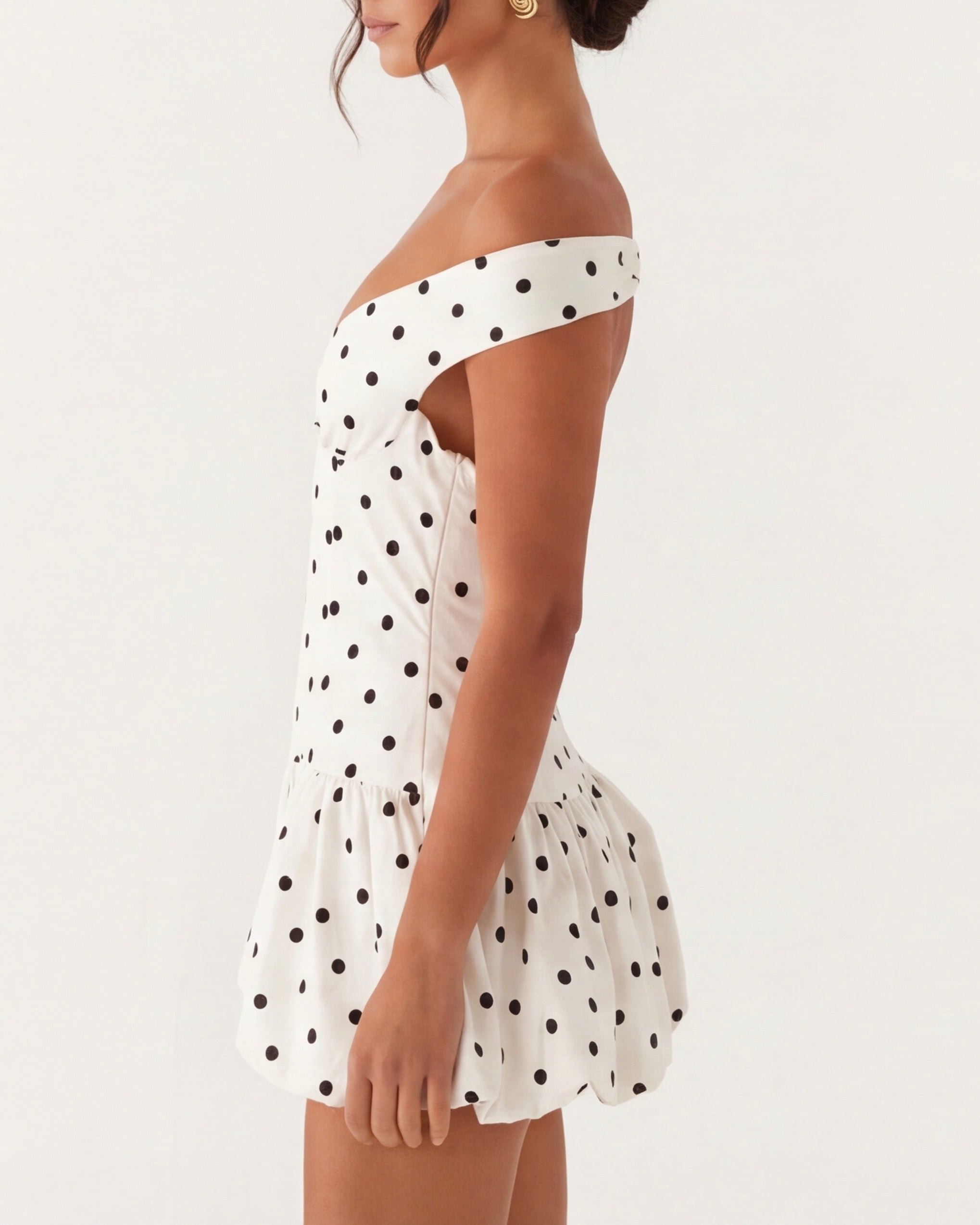 Vestido Mini Lunares Escote Corazón